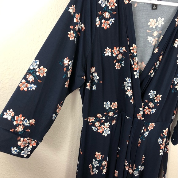 NWOT 3X Torrid Navy Floral Faux Wrap Dress - Picture 4 of 13